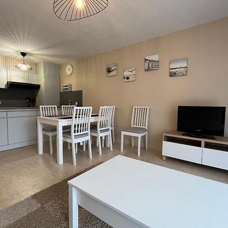 Pleasant Apartment For 6 People With Parking Space Le Touquet Екстериор снимка